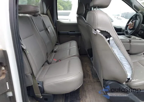 2017 Ford F-150 Xl z USA, uszkodzony, nr VIN 1FTEX1CF7HKC49502